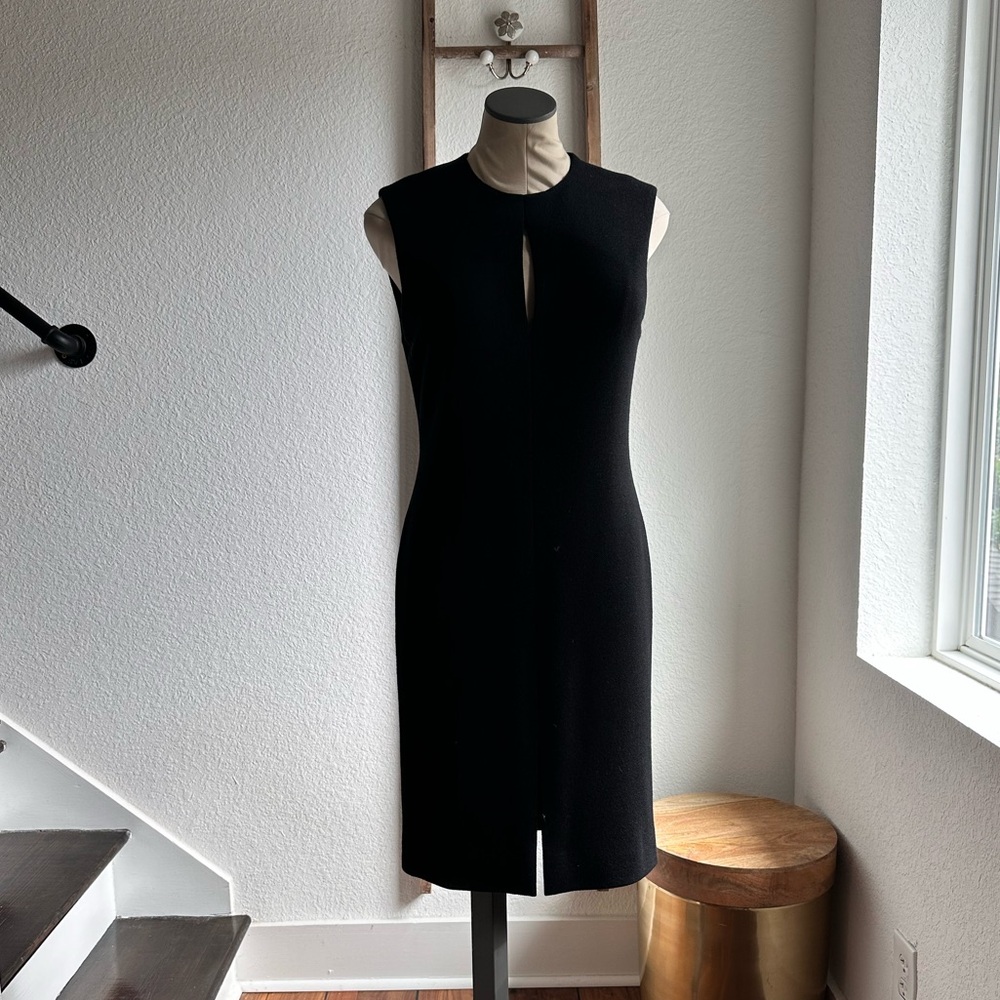 Gianni Versace Black Keyhole Sheath Couture Vintage 1997 Dress Sz: US 8/IT 42
